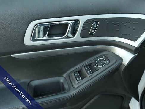 Used 2015 Ford Explorer XLT w/ Equipment Group 202A image 15