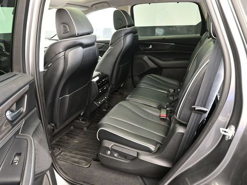 Used 2024 Acura MDX SH-AWD w/ Advance Package image 17