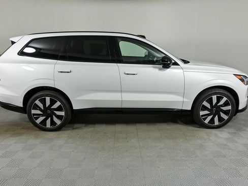 New 2025 Volvo EX90 Plus w/ Protection Package Premier image 28
