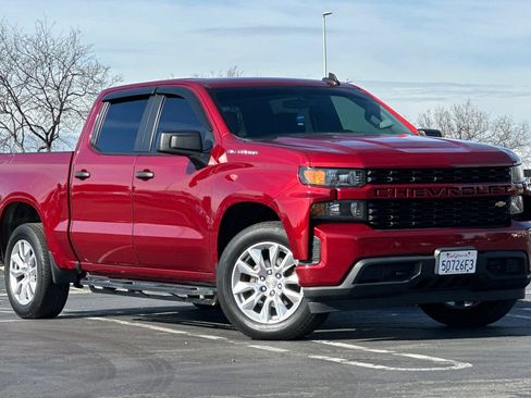 Used 2021 Chevrolet Silverado 1500 Custom image 2
