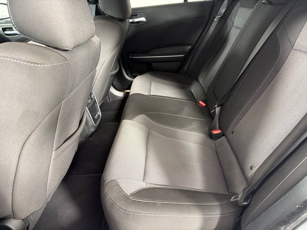 Used 2022 Dodge Charger SXT RWD image 17