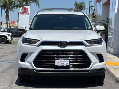 Certified 2026 Toyota Grand Highlander AWD Hybrid image 11