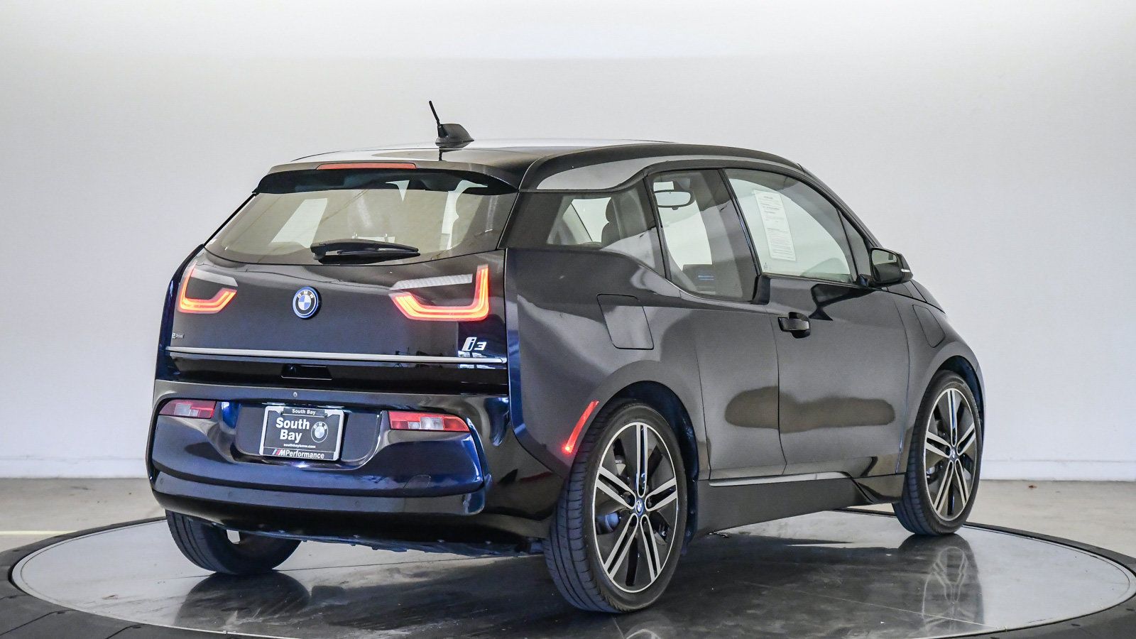 Used 2019 BMW i3 w/ Range Extender RWD image 5