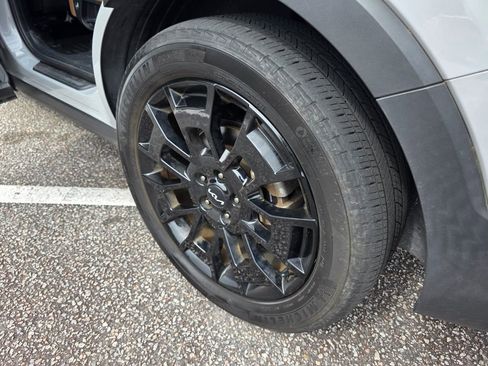 Used 2022 Kia Telluride SX w/ SX Prestige Package image 32