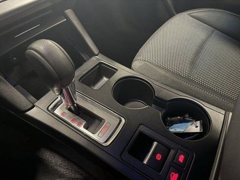 Used 2019 Subaru Outback 2.5i image 11