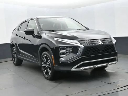 Used 2024 Mitsubishi Eclipse Cross SE AWD/4WD image 2