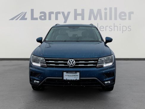 Used 2018 Volkswagen Tiguan SE w/ Panoramic Sunroof Package AWD/4WD image 9