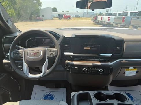 New 2026 GMC Sierra 1500 SLE w/ Preferred Package AWD/4WD image 14