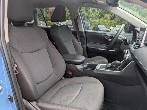 Used 2023 Toyota RAV4 AWD Hybrid image 29