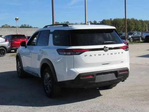 Used 2025 Nissan Pathfinder SV AWD/4WD image 7