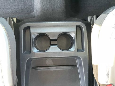 Used 2021 Ford Explorer XLT w/ Equipment Group 202A image 46