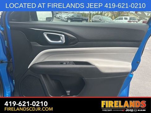 Used 2022 Jeep Compass Limited image 16