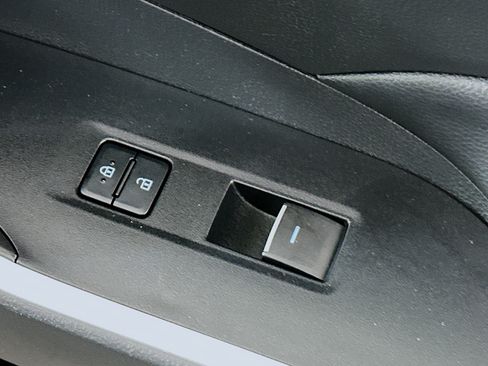 Used 2023 Toyota RAV4 SE AWD/4WD image 29