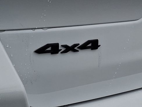 New 2025 Jeep Grand Cherokee L Altitude image 19