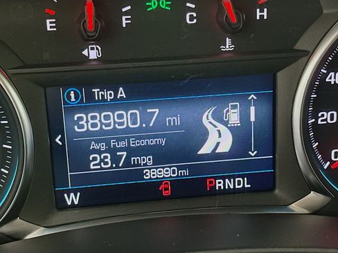 Used 2024 Chevrolet Equinox LT image 19