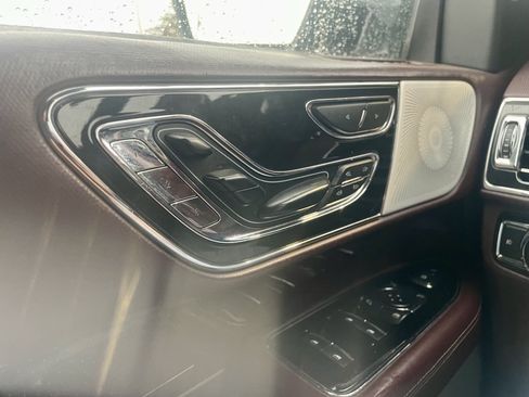 Used 2018 Lincoln Navigator Black Label AWD/4WD image 14