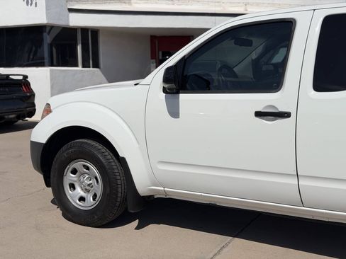 Used 2019 Nissan Frontier S RWD image 4