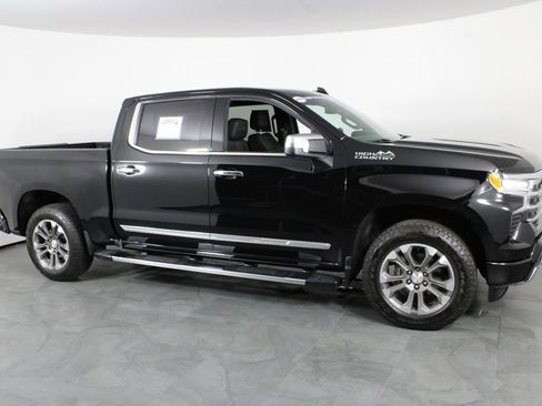 Used 2024 Chevrolet Silverado 1500 High Country image 14