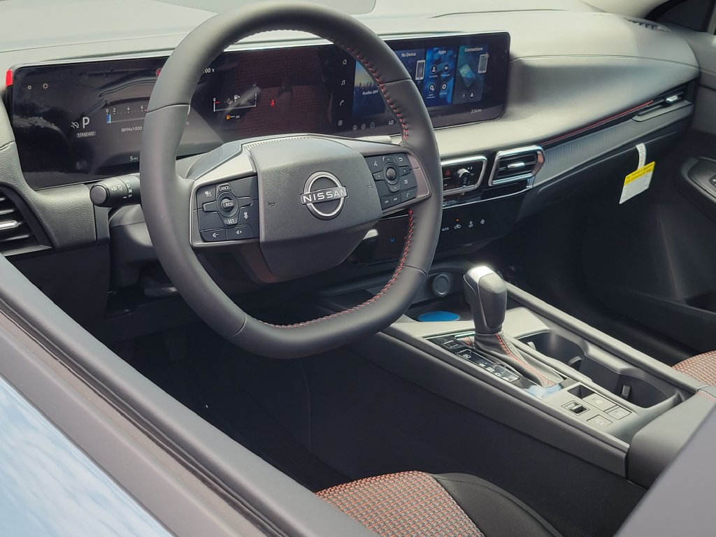 New 2027 Nissan Sentra SR FWD image 3