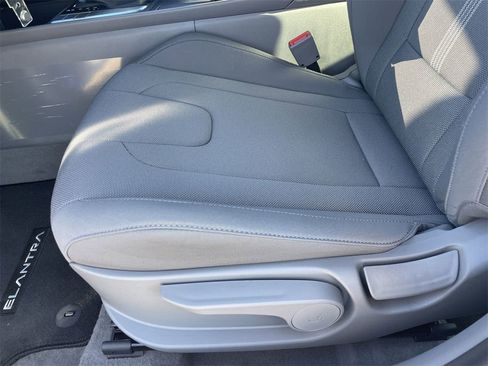 New 2026 Hyundai Elantra SE image 19