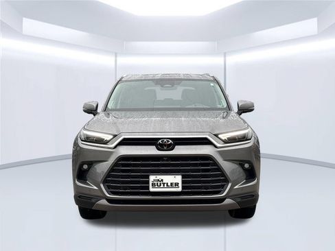 Used 2026 Toyota Grand Highlander AWD Hybrid image 12