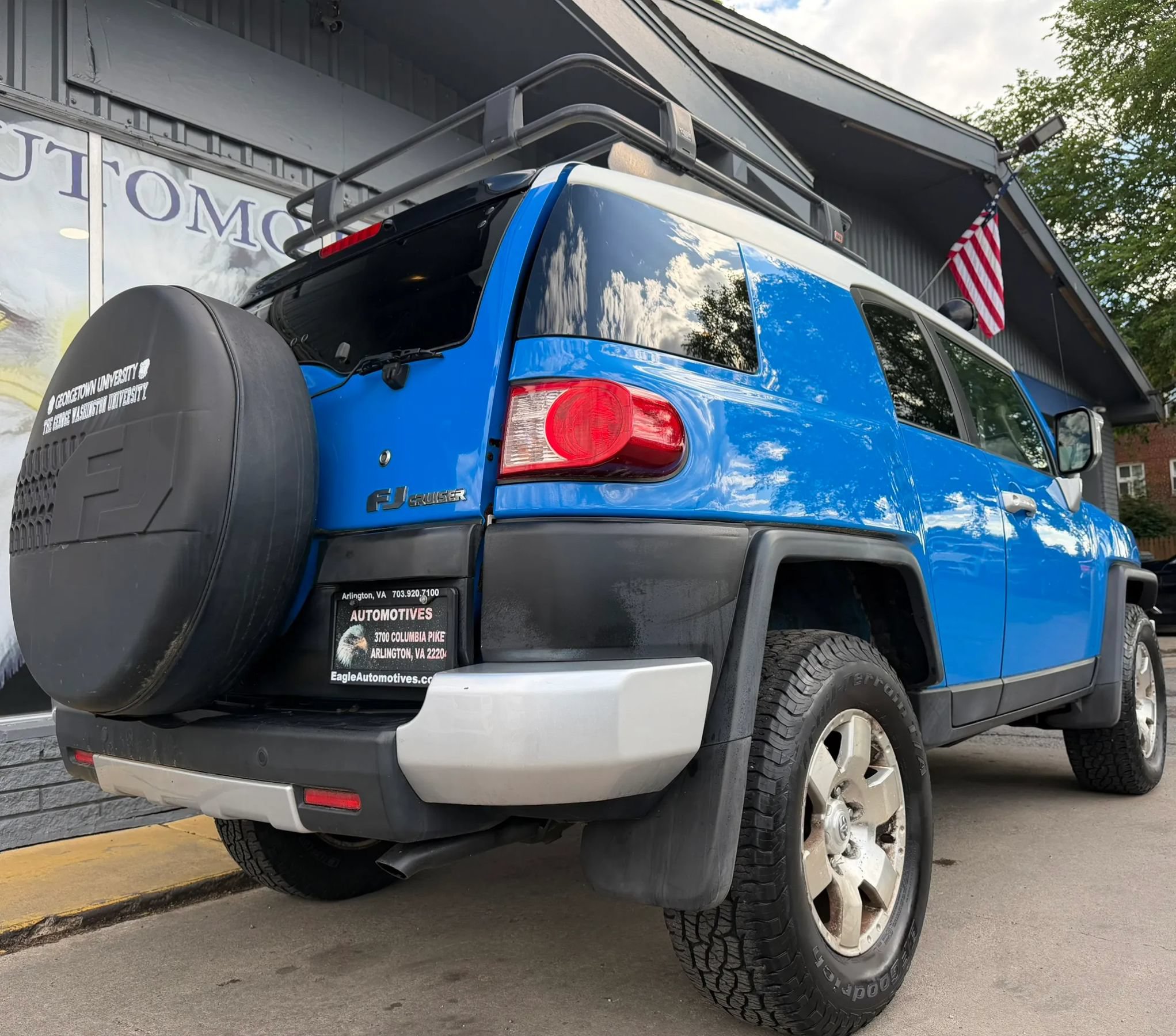 Used 2007 Toyota FJ Cruiser 4WD w/ Upgrade Pkg 1 image 3