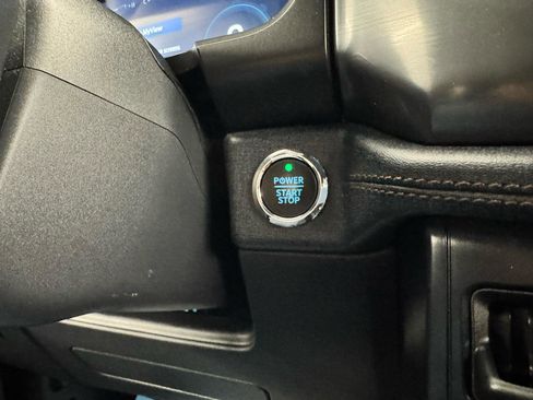 Used 2022 Ford F150 Lightning Lariat AWD/4WD image 25