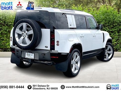 Used 2023 Land Rover Defender 110 X-Dynamic SE image 14