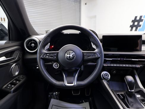 Used 2024 Alfa Romeo Tonale Veloce AWD/4WD image 20