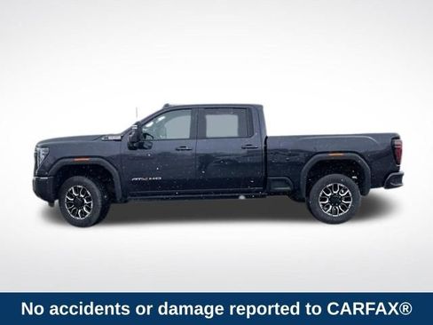 Used 2024 GMC Sierra 2500 AT4 w/ Technology Package image 2