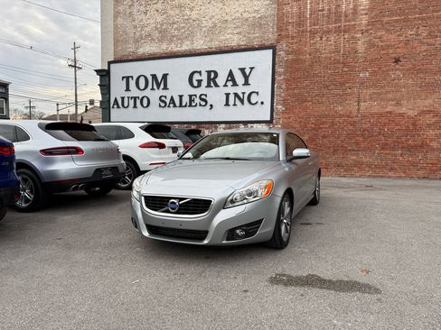 Used 2012 Volvo C70 T5 w/ Climate Pkg image 6