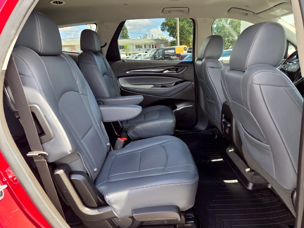 Used 2019 Buick Enclave Essence FWD image 18