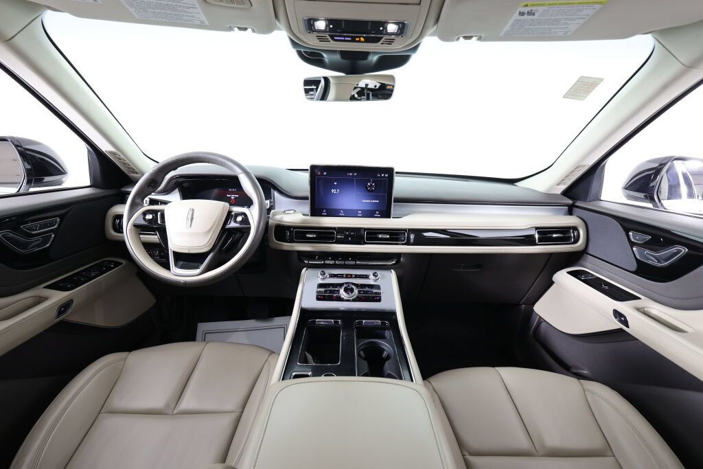 Used 2021 Lincoln Aviator AWD w/ Class IV Trailer Tow Package image 29