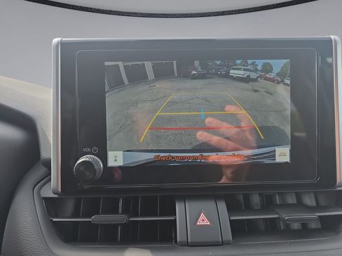 Used 2024 Toyota RAV4 XLE image 32