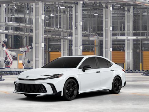 New 2026 Toyota Camry Hybrid image 1