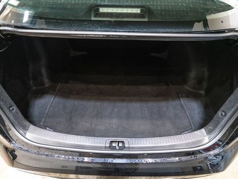 Used 2024 Toyota Corolla LE FWD image 31
