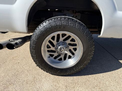 Used 2016 Ford F250 Lariat w/ Lariat Ultimate Package image 14