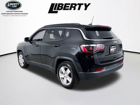 Used 2022 Jeep Compass Latitude FWD image 5