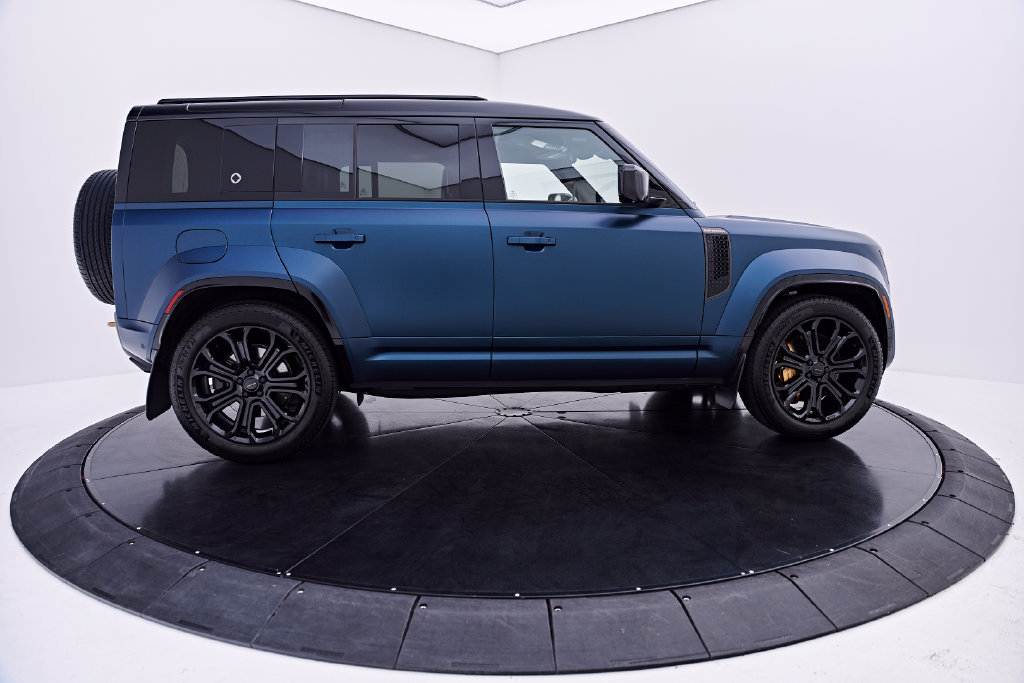 Used 2026 Land Rover Defender 110 OCTA AWD/4WD image 18