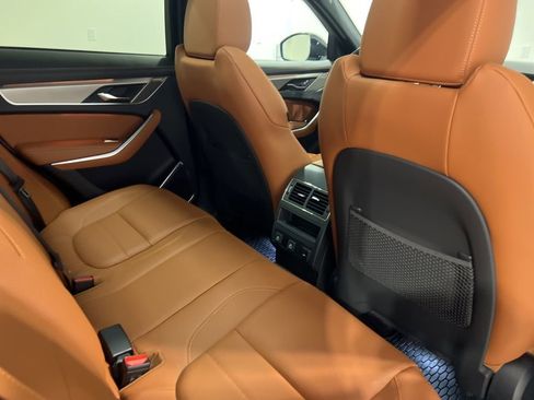 New 2026 Jaguar F-PACE R-Dynamic S image 27