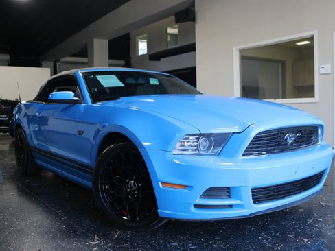 Used 2014 Ford Mustang Premium w/ Equipment Group 201A image 35