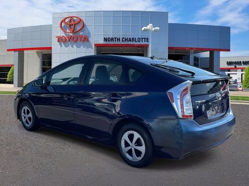 Used 2014 Toyota Prius Two FWD image 4