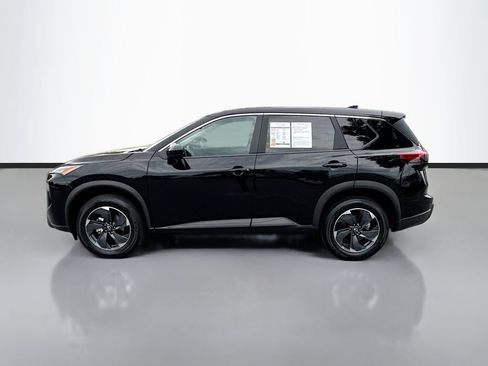 Certified 2025 Nissan Rogue SV FWD image 4