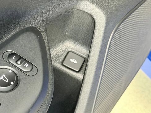 Used 2019 Honda Civic Sport image 13