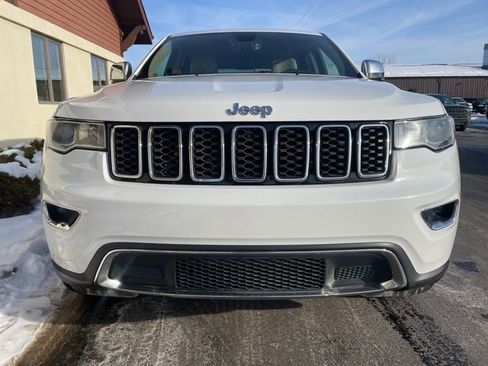 Used 2018 Jeep Grand Cherokee Limited w/ Trailer Tow Group IV image 13