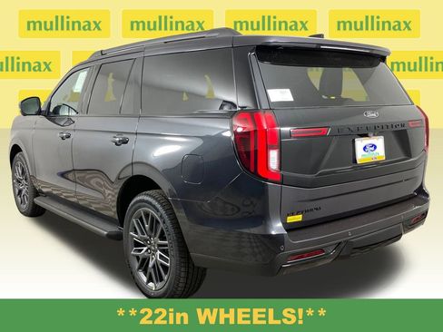 New 2026 Ford Expedition Platinum w/ Stealth Appearance Package AWD/4WD image 9