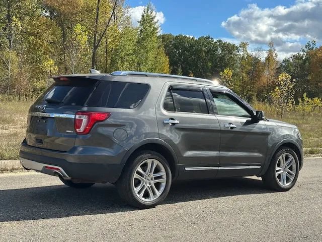 Used 2016 Ford Explorer Limited w/ Equipment Group 301A AWD/4WD image 11