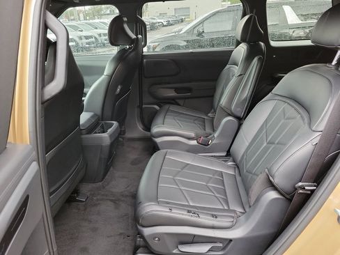 New 2027 Kia Telluride EX X-Line AWD/4WD image 17