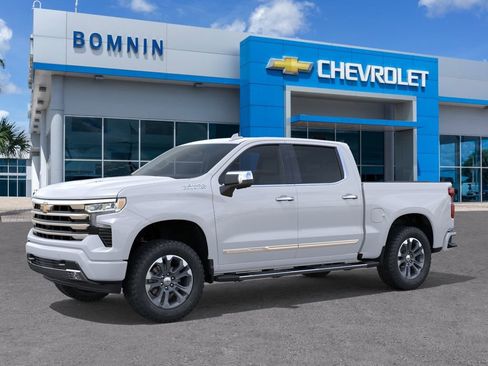 New 2026 Chevrolet Silverado 1500 High Country AWD/4WD image 3