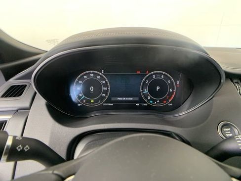 Used 2024 Jaguar E-PACE R-Dynamic SE image 17